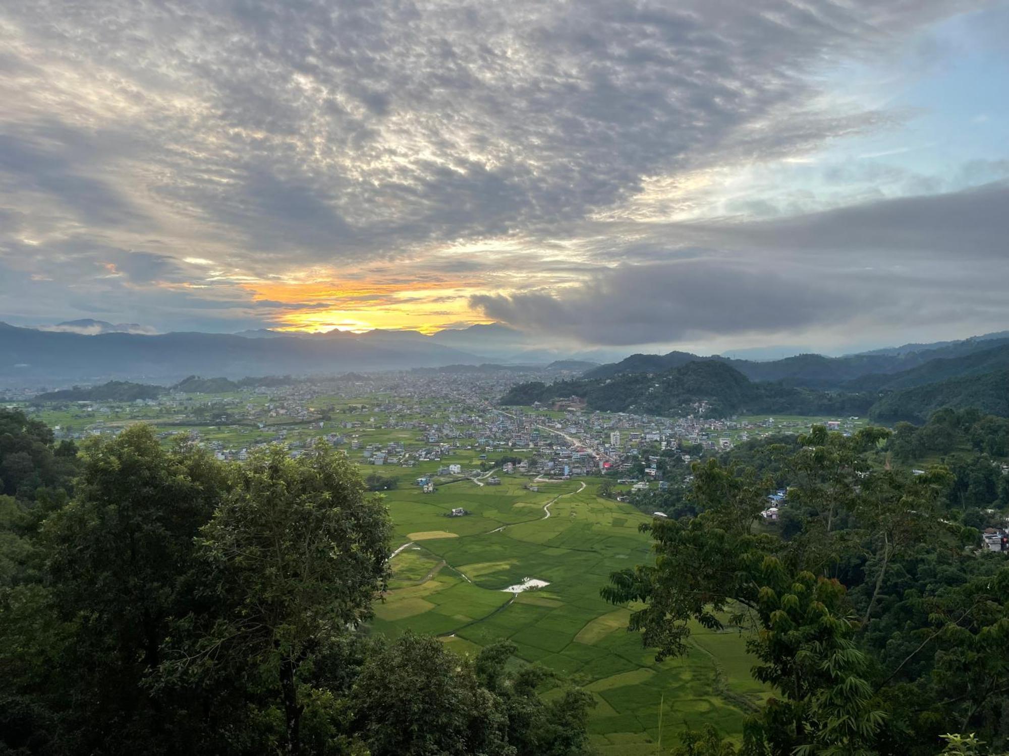 Himalaya Serene View Guest House & Farm Stay Deorāli Екстериор снимка